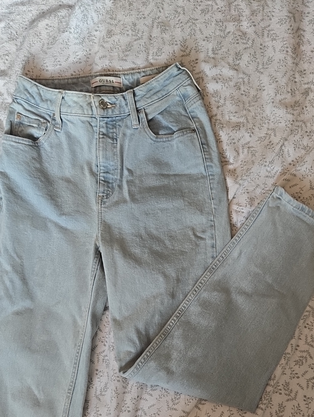 GUESS Light Blue High-Rise Mom jeans